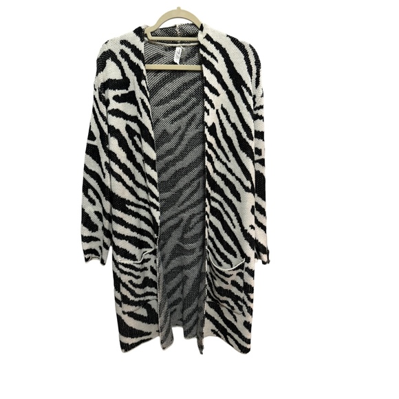 L Love - Long Length, Open Front, Black / White Zebra Stripe Cardigan - Size S - Picture 1 of 3